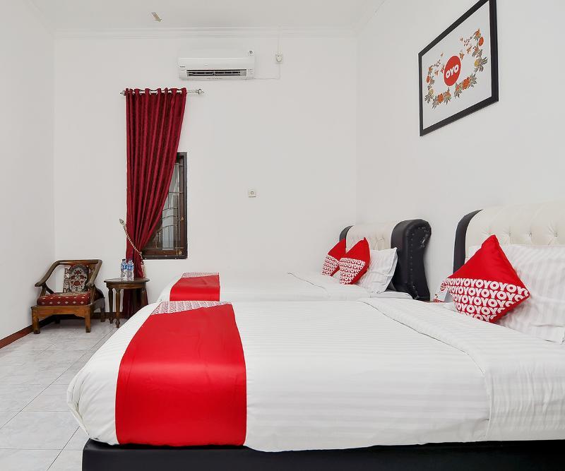 Reddoorz Syariah At Penginapan Eby Padang Exterior foto